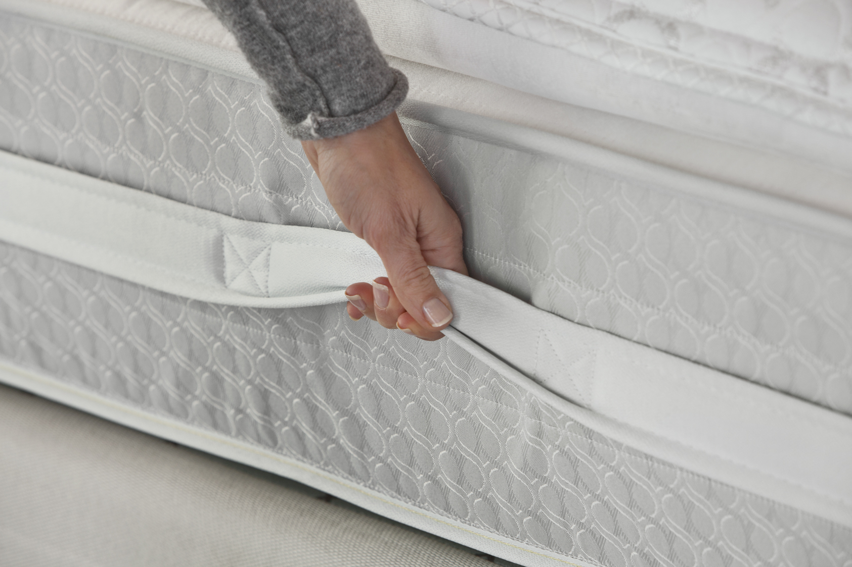sealy titanium plush pillowtop mattress