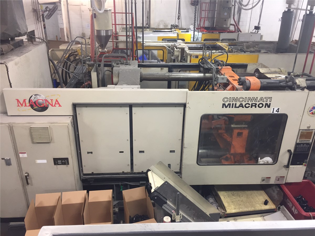 725 Ton Cincinnati Milacron Injection Molding Machine, Model MH 725-179 ...