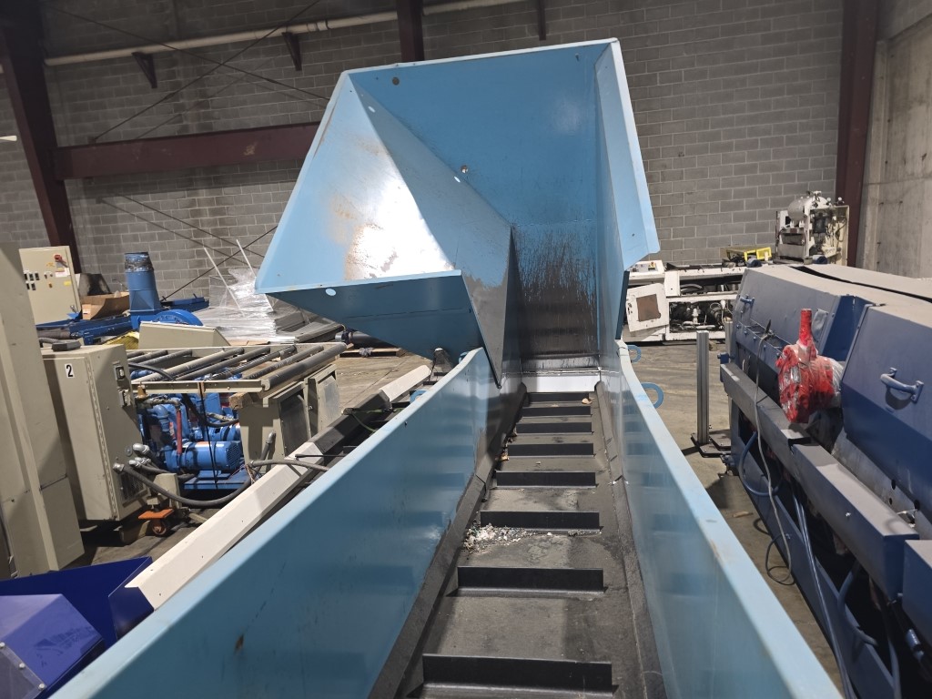 22' Long x 25