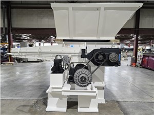 22588A___-___62___x___68___Vecoplan___RG___62125___SWU___Shredder,___125___HP,___New___in___2004___(14).jpg