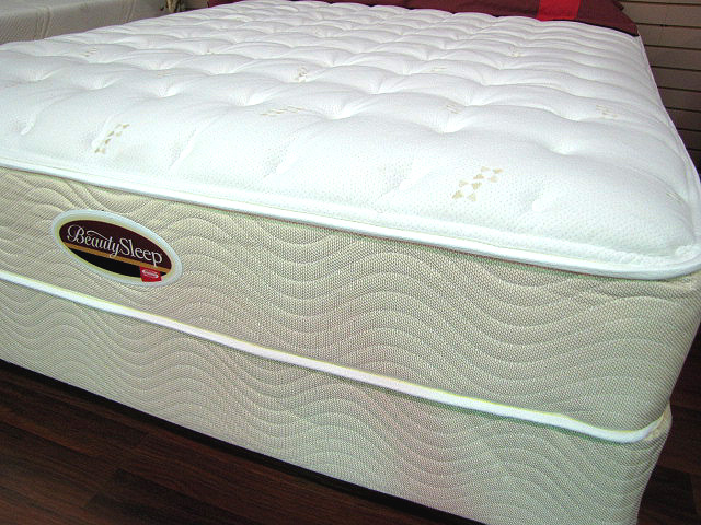 simmons beautysleep solarsoft plush mattress set